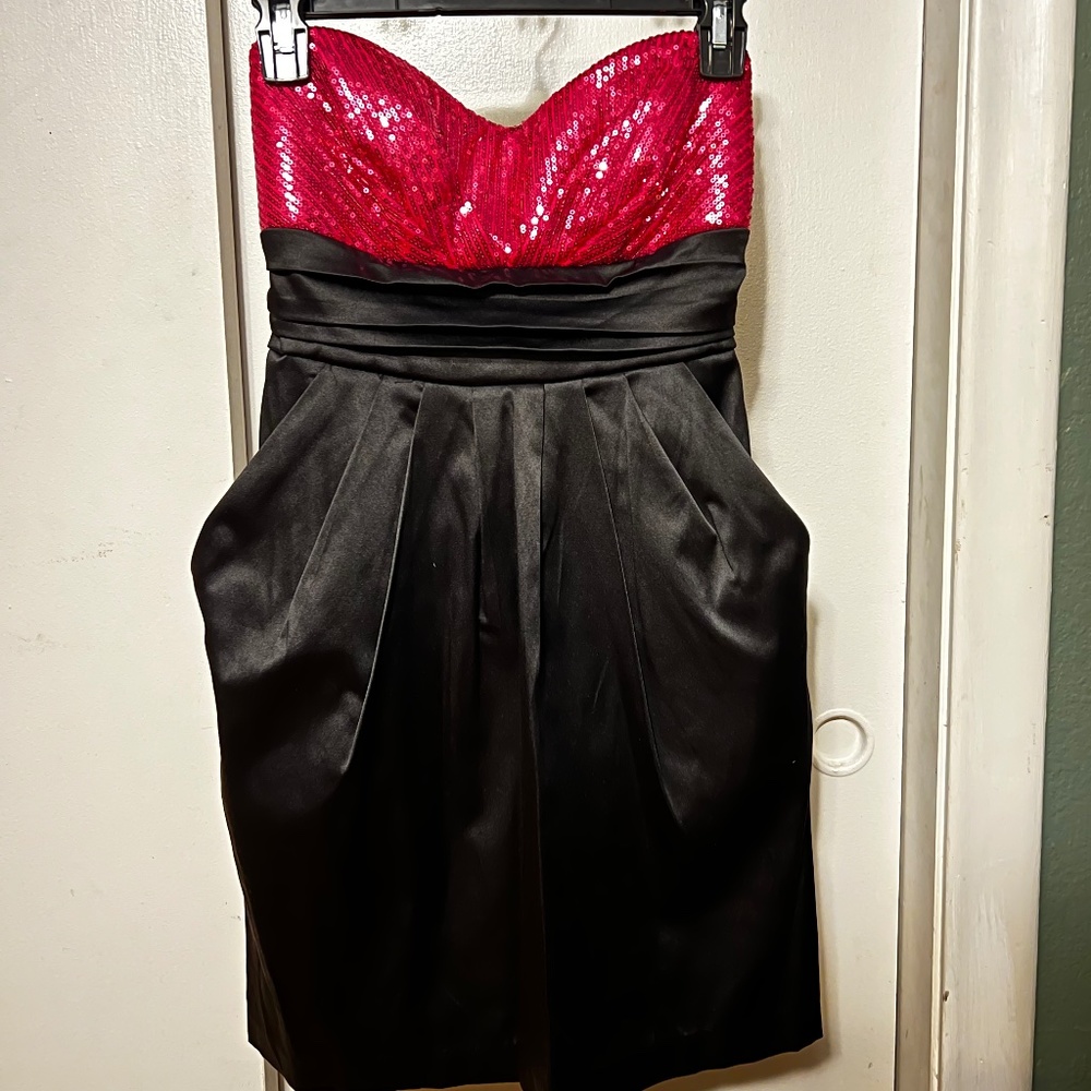 Strapless black and pink formal juniors dress